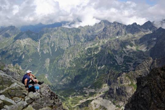 Туристов с плохим самочувствием привезли в Курильск