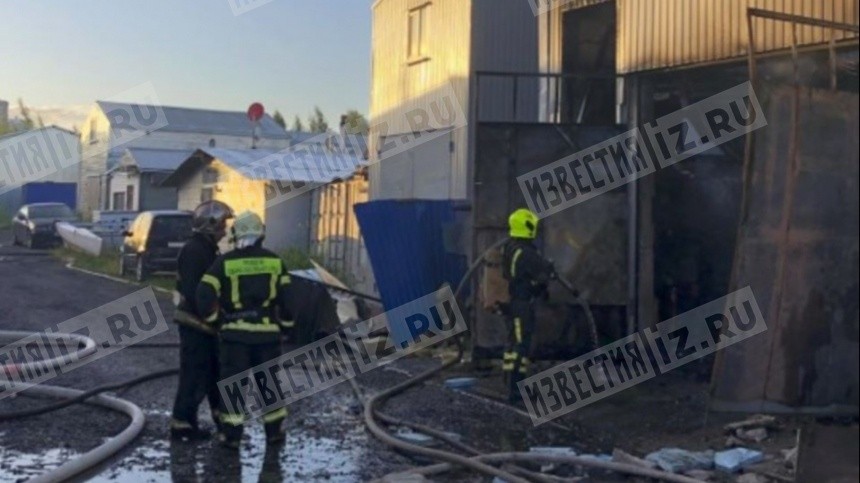 В Петербурге загорелся яхт-клуб «Балтиец»