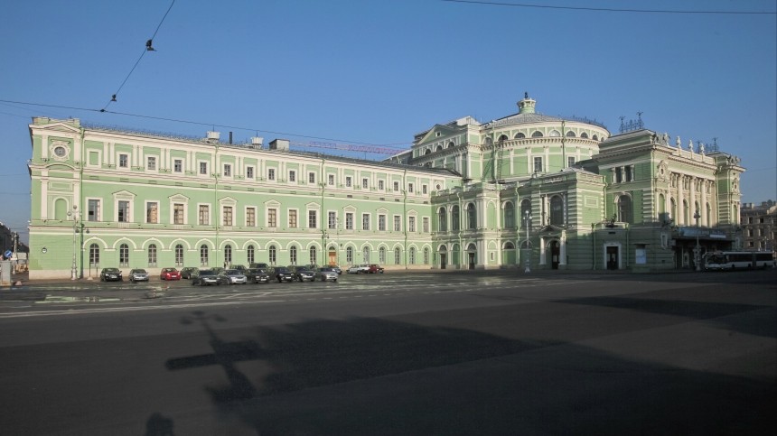 Пресечена деятельность преступников, реализовавших билеты в театры на один миллиард рублей