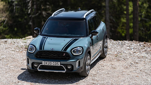 MINI показала обновленный кроссовер Countryman