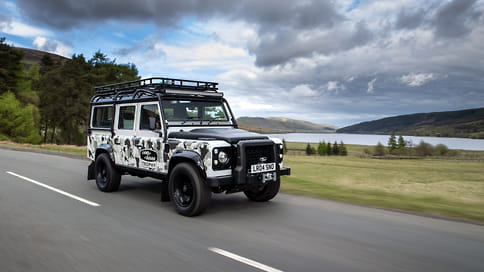 Land Rover представил эксклюзивный Defender Works V8 Trophy II