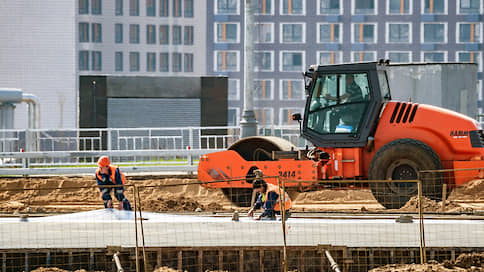 Реновации очертили межу // Мосгорсуд признал право москвичей распоряжаться землей во дворах