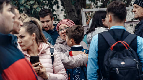 Двести патронов ненависти // При нападении шизофреника в школе погибли 17 человек