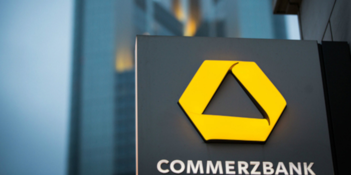 Commerzbank советует не увлекаться долларом