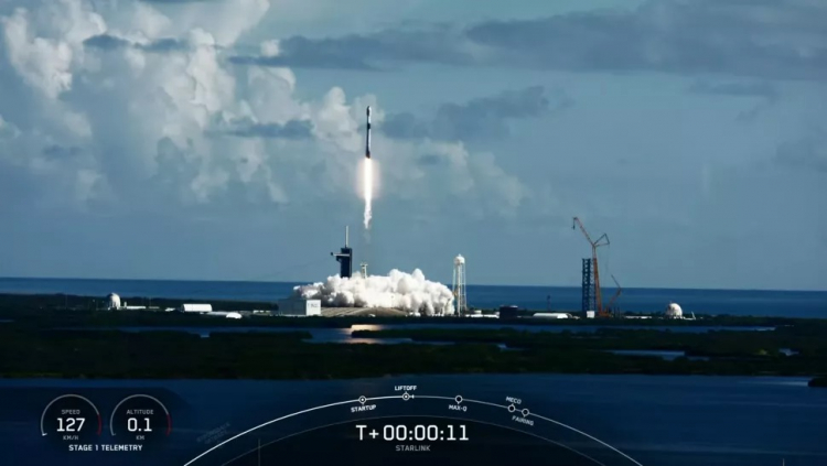 SpaceX уже в 33-й раз запустила ракету Falcon 9 в 2022 году — на орбиту отправились ещё 53 спутника Starlink