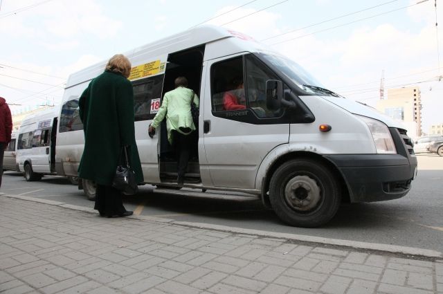 К середине января проезд в маршрутках Брянска подорожает до 25 рублей