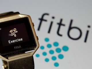 Власти ЕС одобрили сделку Google с Fitbit на $2,1 миллиарда