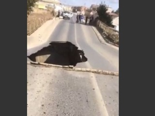 В Дагестане обрушился автомобильный мост