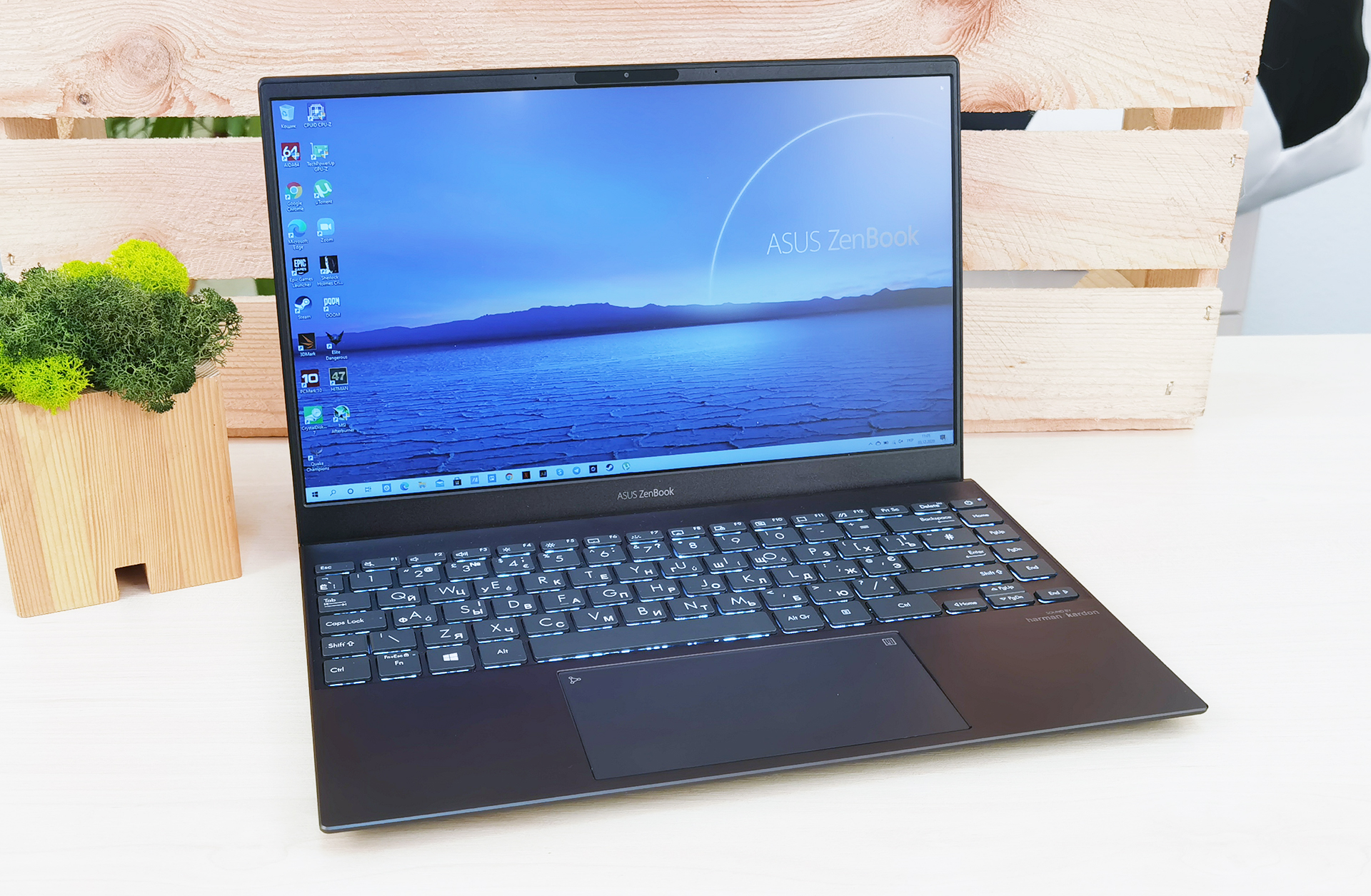 Обзор ASUS ZenBook 13 UX325EA: Intel Tiger Lake и рабочий день без подзарядки в компактном корпусе