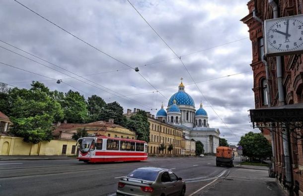 Кратковременные дожди подпортят петербуржцам День знаний