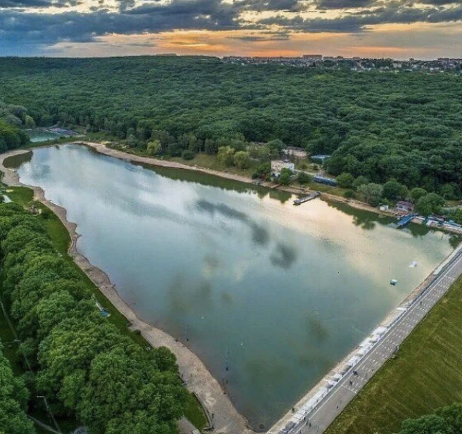 Комсомольский пруд Ставрополя готовится к открытию купального сезона