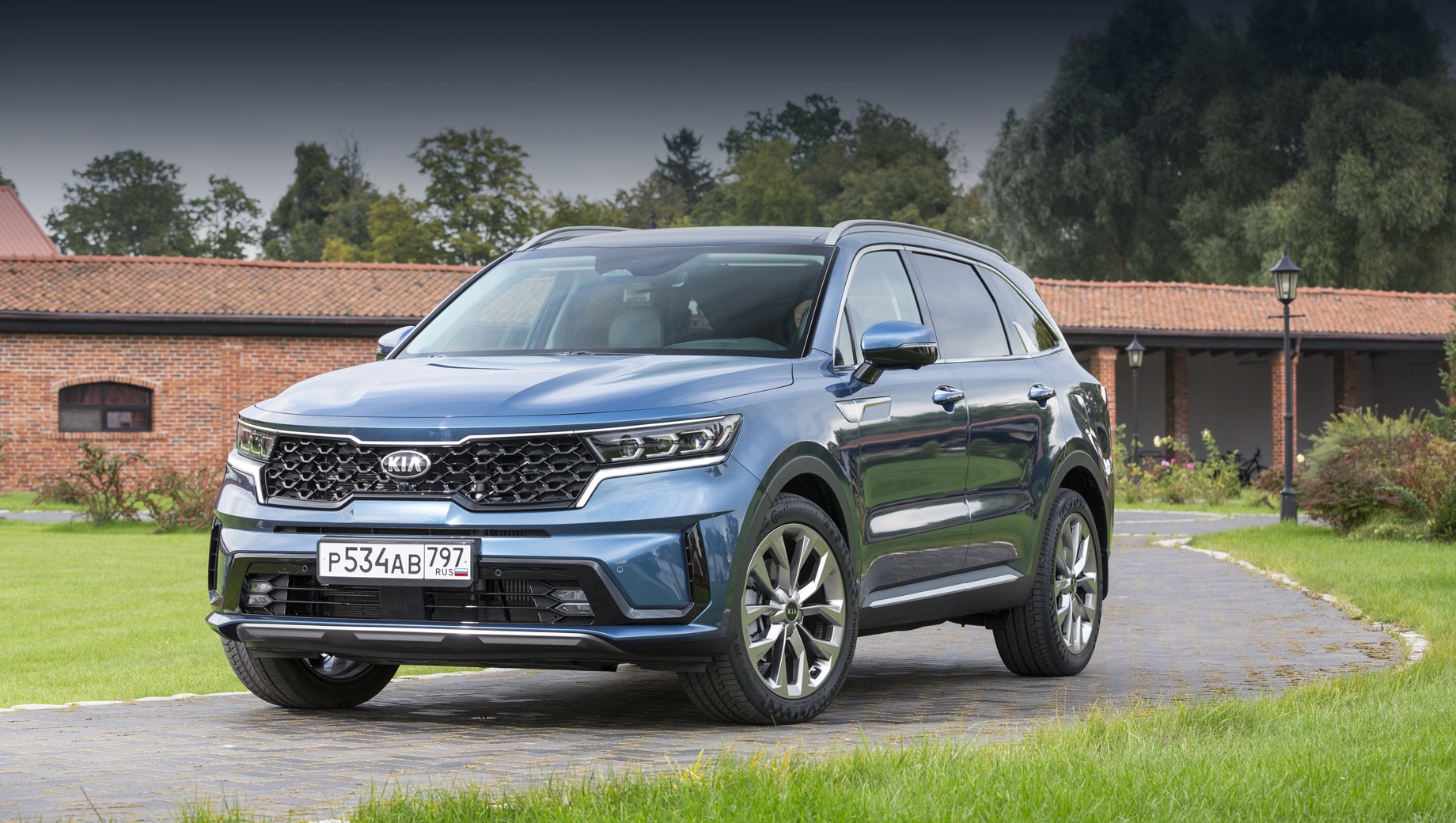 Kia Sorento получил в России бензиновый мотор V6 3.5