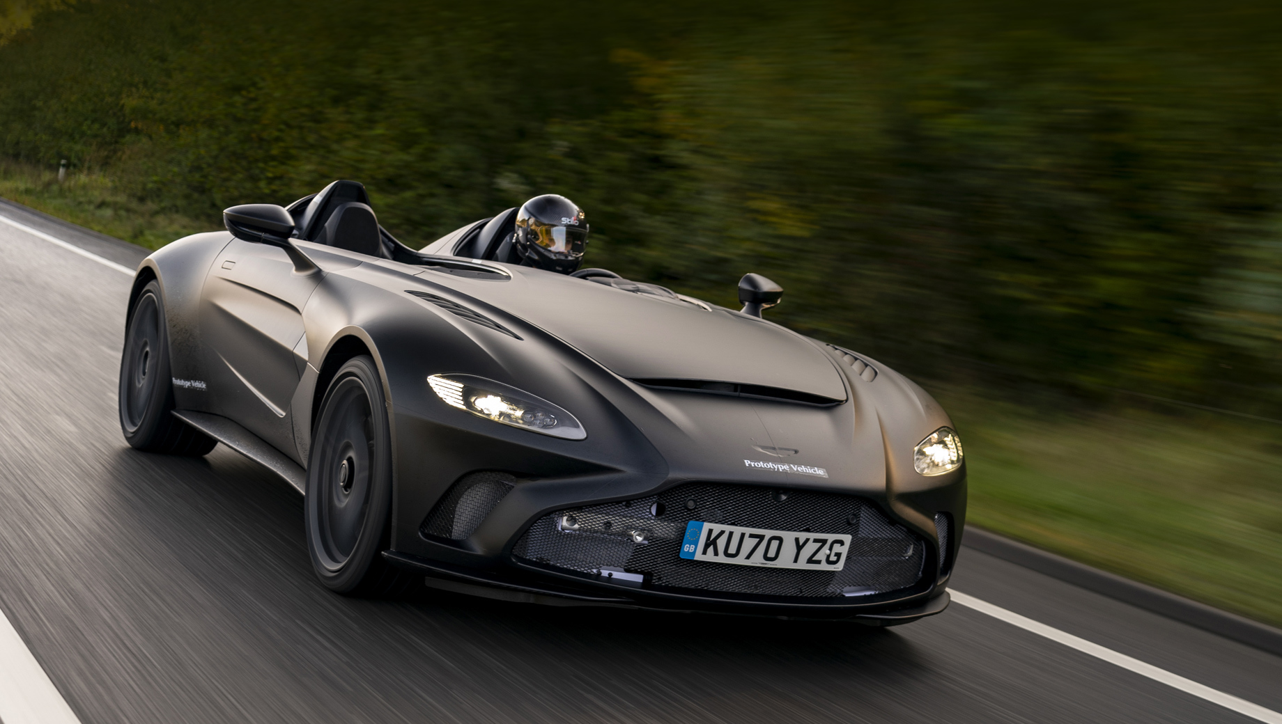 Предсерийный Aston Martin V12 Speedster подготовлен к тестам