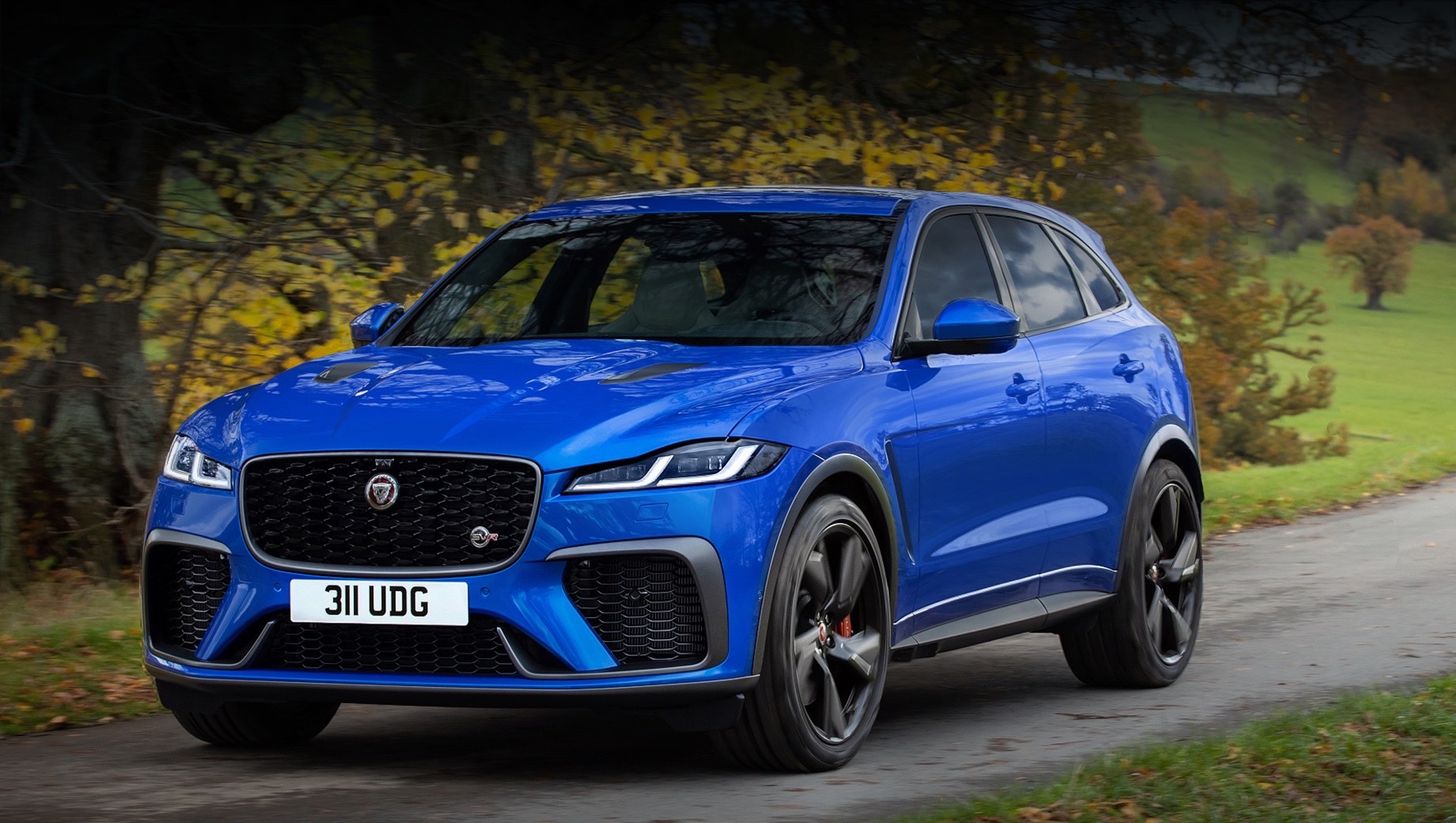 Jaguar F-Pace SVR стал быстрее после рестайлинга