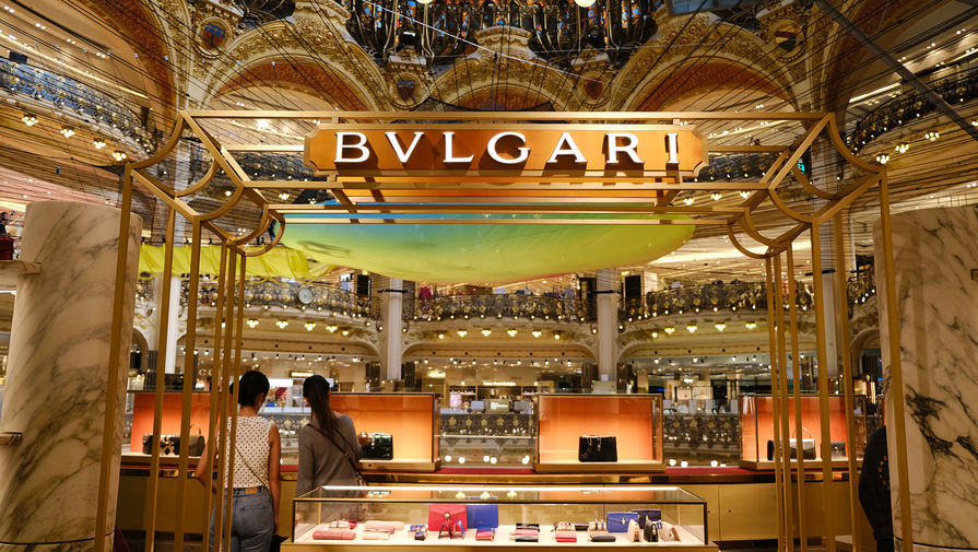 В Париже ограбили магазин Bvlgari