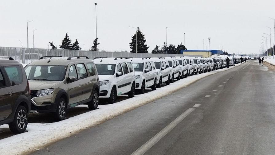 В России отложено оснащение новых автомобилей системой 'ЭРА-ГЛОНАСС'