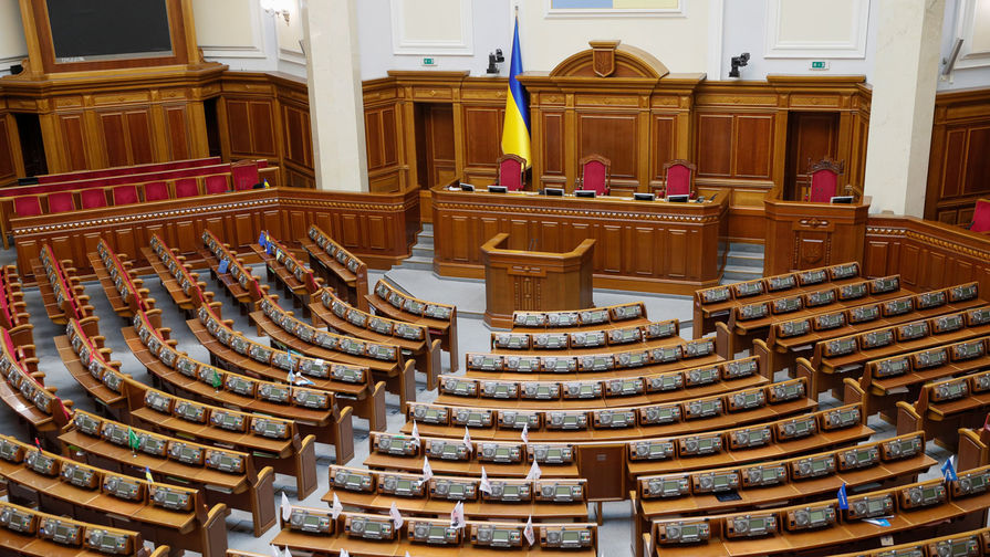 В Раде потребовали отстранить главу 'Слуги народа' за сексизм