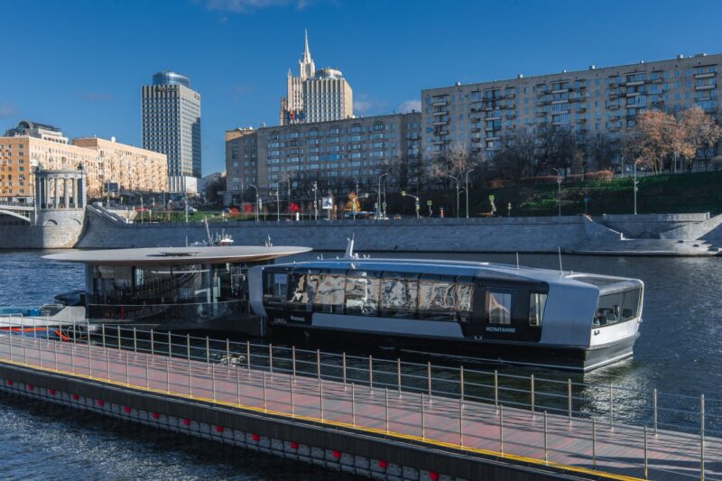 Водные прогулки по Москве станут еще удивительнее: новый вид электрического транспорта на Москве-реке!