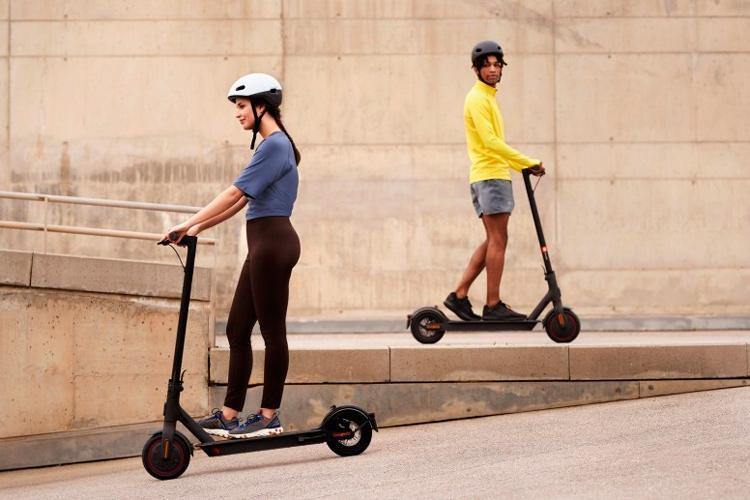 Xiaomi представила в России электросамокат Mi Electric Scooter 2 Pro