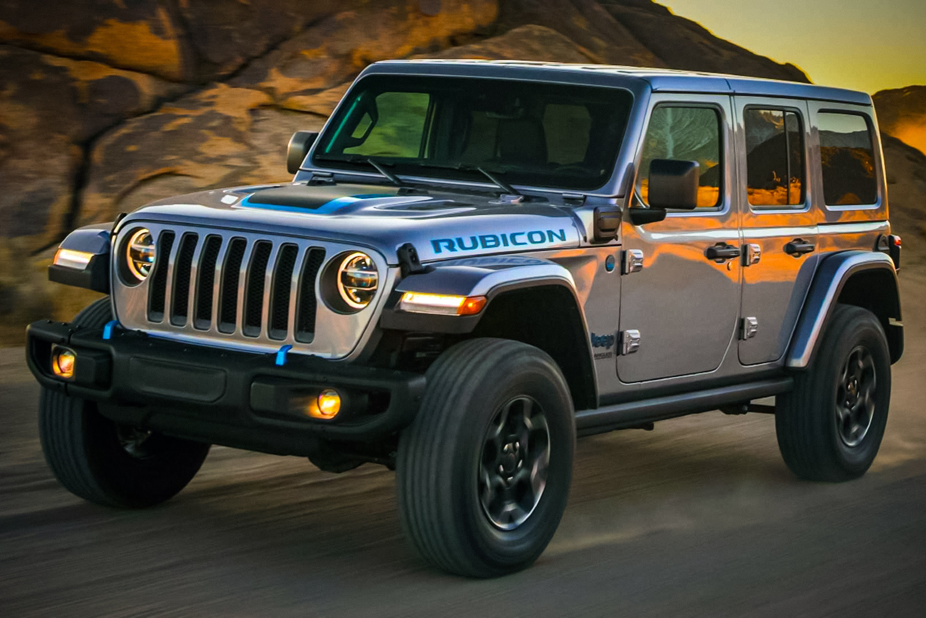 Jeep представил гибридный Wrangler 4xe с двумя электромоторами