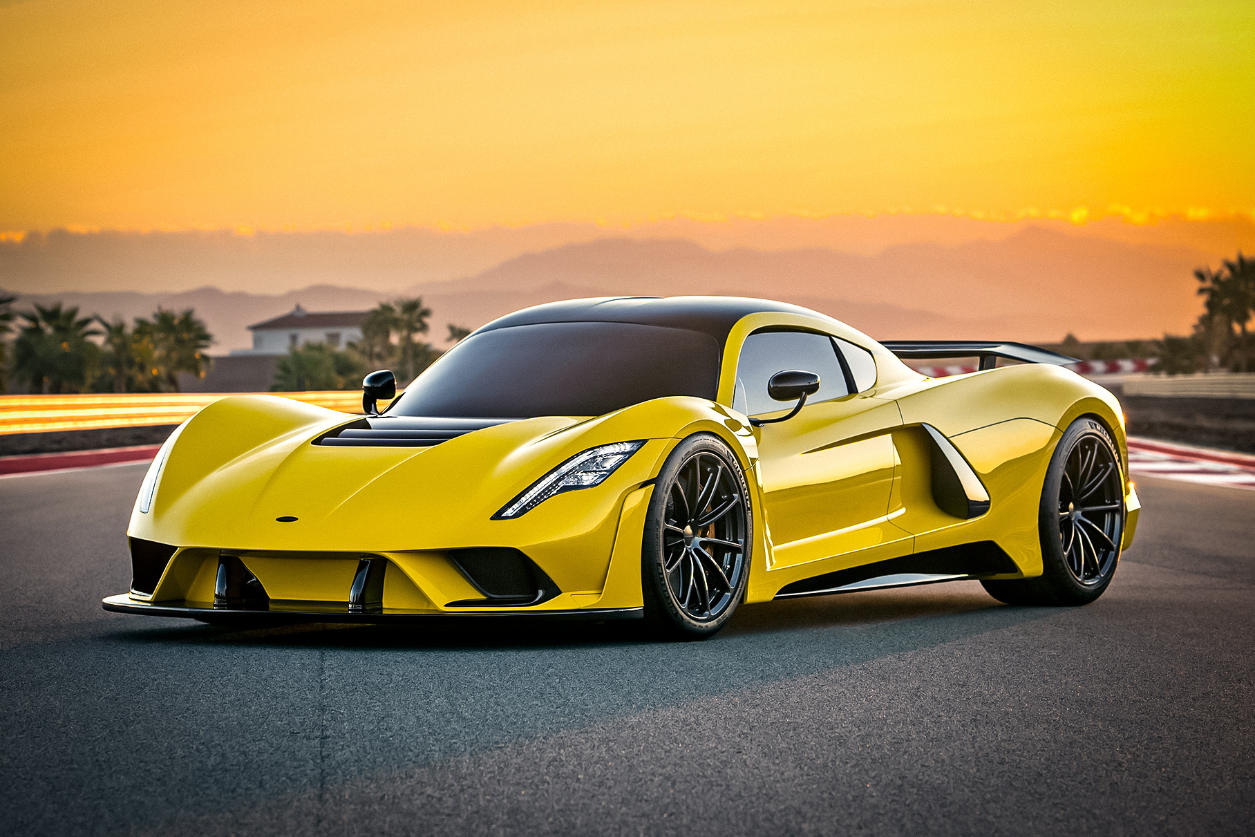 Hennessey раскрыла дату премьеры гиперкара Venom F5