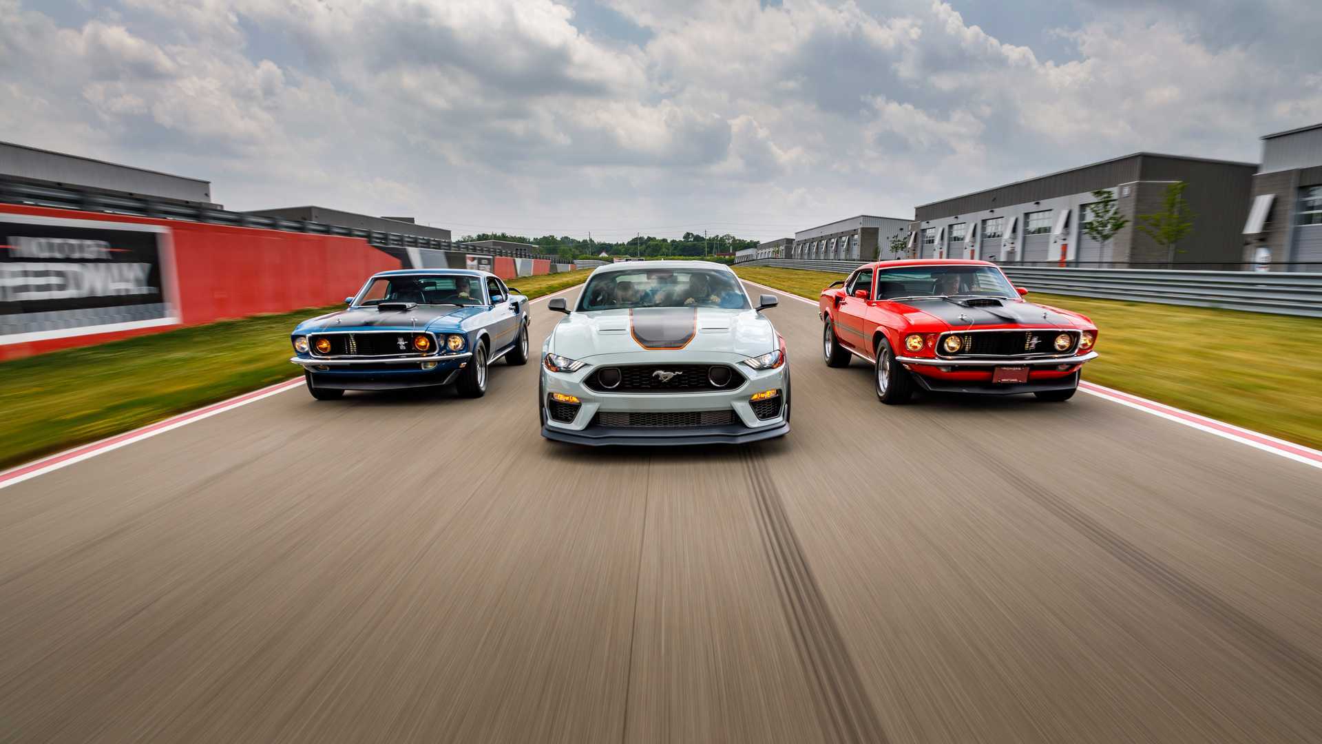 Ford не планирует прекращать производство Mustang