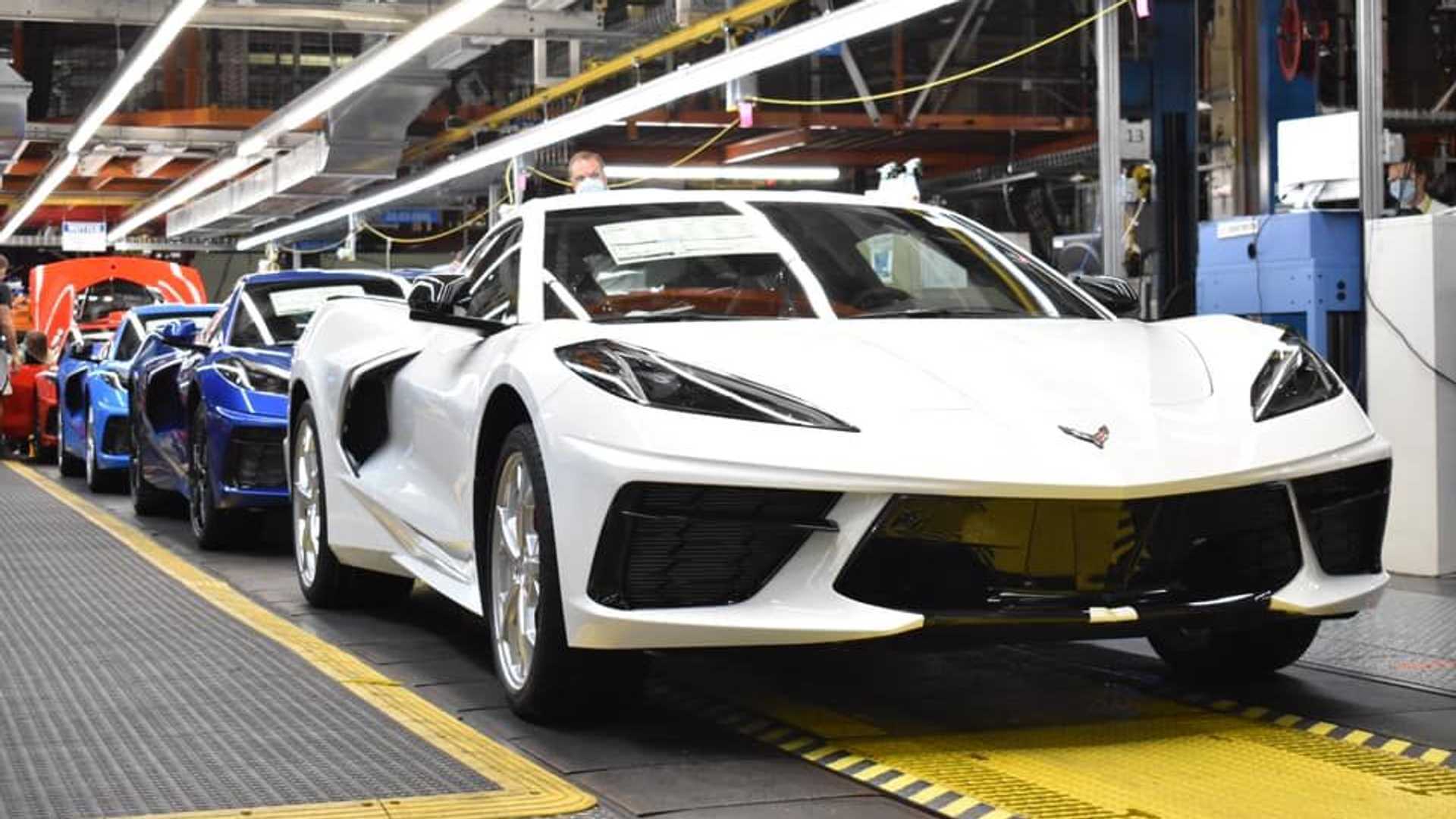 Производство Chevrolet Corvette приостановлено в шестой раз