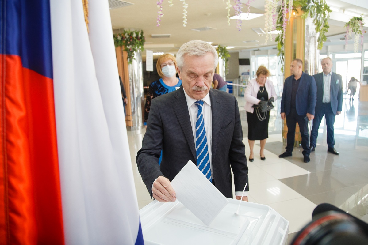 Евгений Савченко покидает пост губернатора Белгородской области