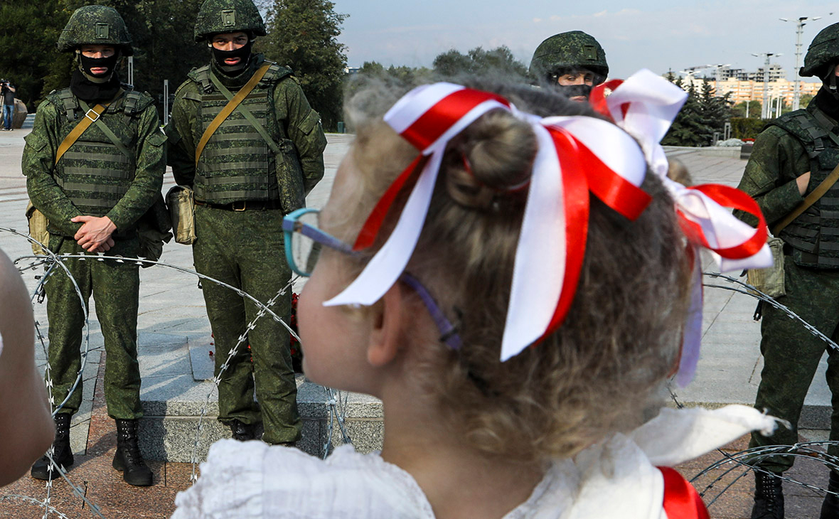 В Белоруссии пригрозили наказывать родителей за участие детей в митингах