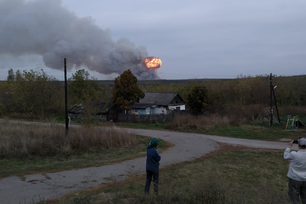 Пожар на складе боеприпасов под Рязанью. Фоторепортаж