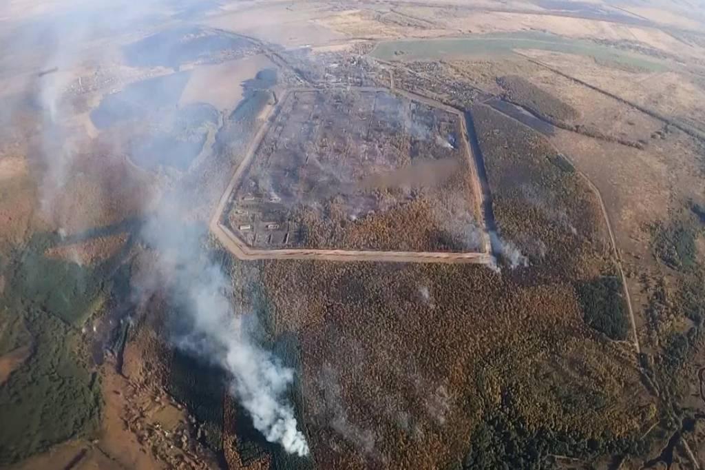 На горящем складе боеприпасов под Рязанью почти прекратились взрывы