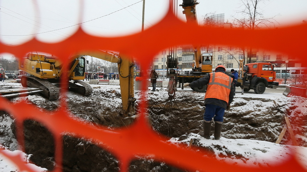 Евгений Куйвашев перечислит Екатеринбургу 9,2 млрд рублей на дорожные стройки