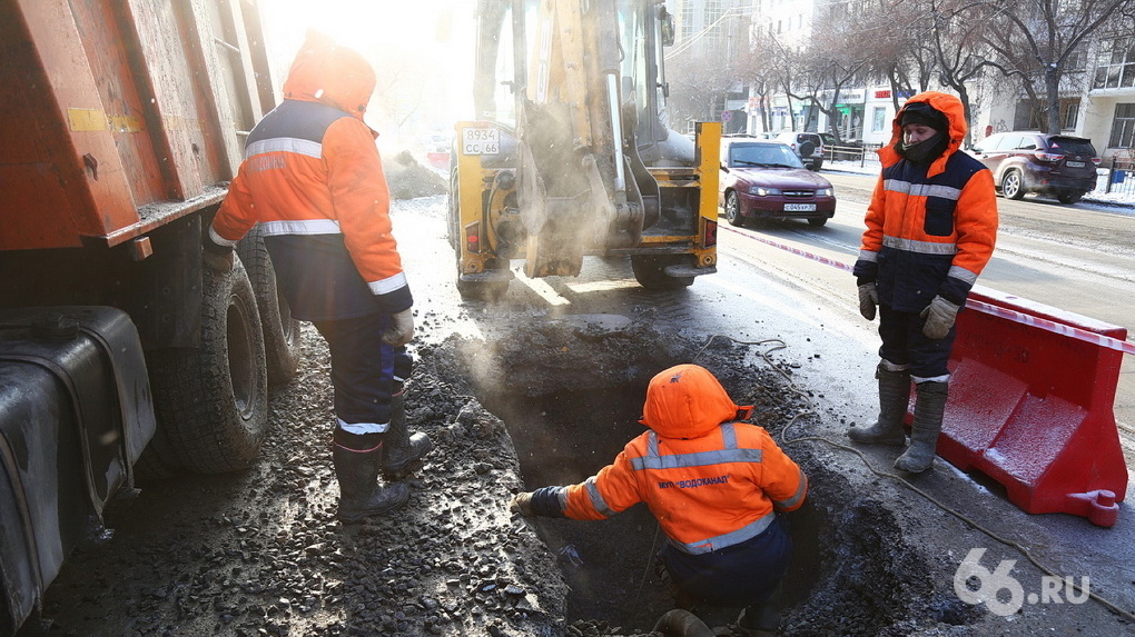 У вас город прохудился: почему всю зиму в морозы стоят трамваи и рвутся трубы