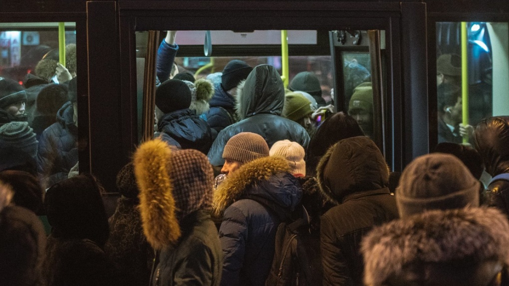 Математика против министра: сколько автобусов надо городу, чтобы спасти пассажиров от указа губернатора