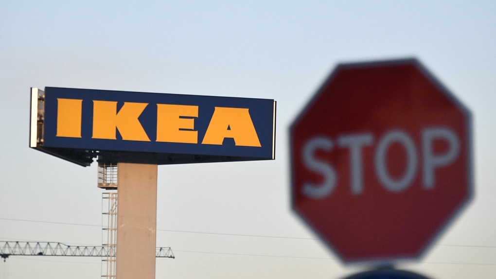 Правительство одобрило продажу трех заводов IKEA в России. Их мебель будут продавать в розничных сетях