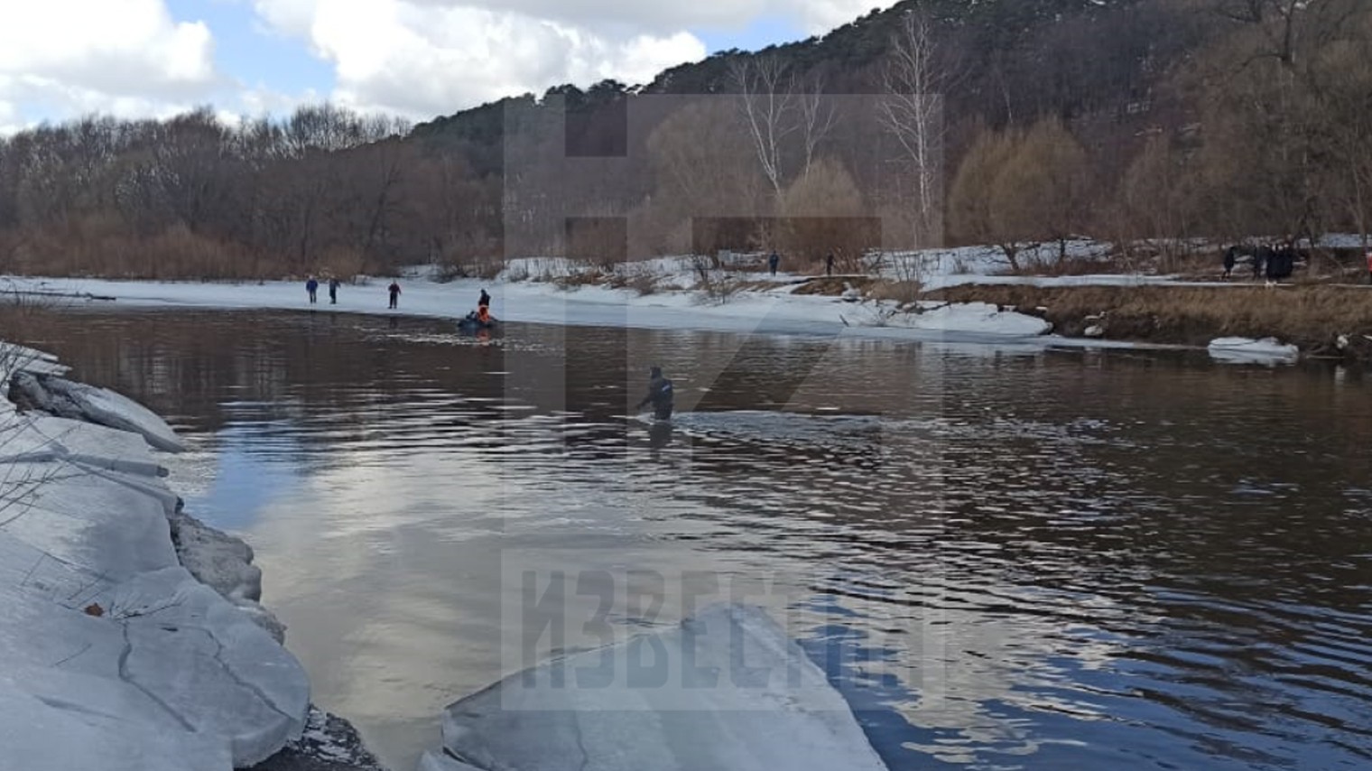 Фото: Водолазы нашли тело Александра Липницкого в Москве-реке