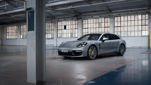 Porsche показал обновленные гибридные Panamera