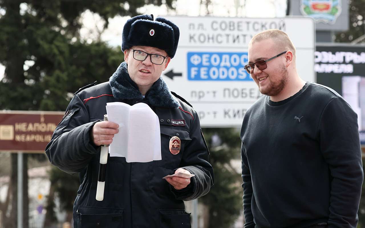 Волшебная фраза: не стесняйтесь говорить так при разговоре с ГИБДД!